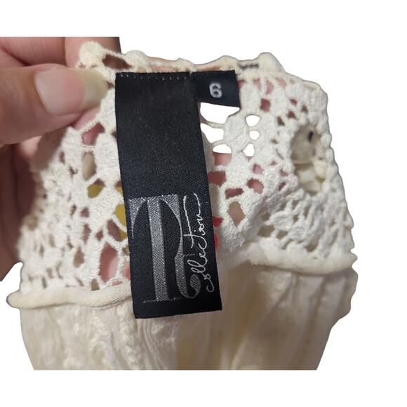 Tj Collection white embroidered lacy layered poncho top, size 6 - Picture 3 of 4